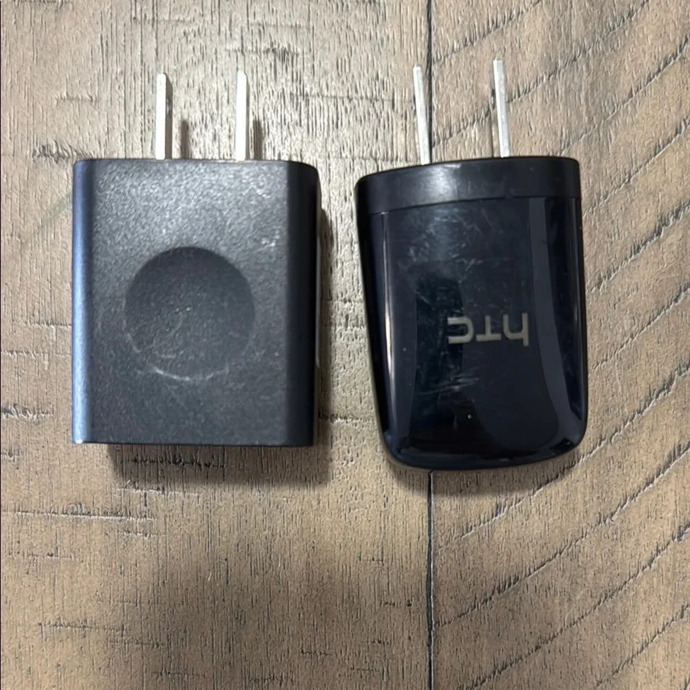 Black Charger Blocks and Apple Earphones Set